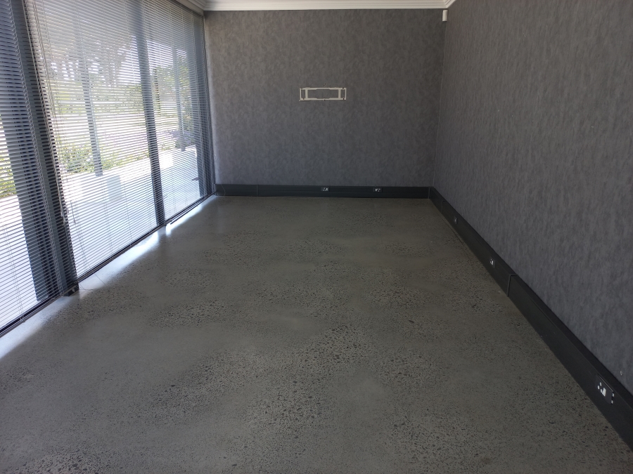 To Let commercial Property for Rent in Paardevlei Western Cape